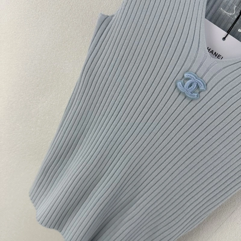 Breathable Chanel T-Shirts 107863