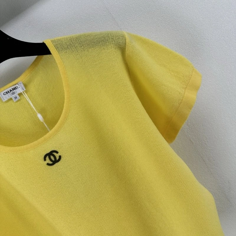 Chanel T-Shirts Timeless 107857