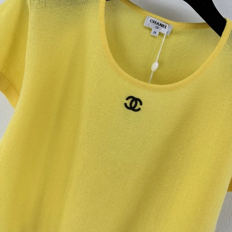 Chanel T-Shirts Timeless 107857