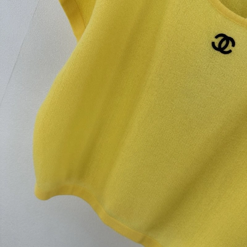 Chanel T-Shirts Timeless 107857
