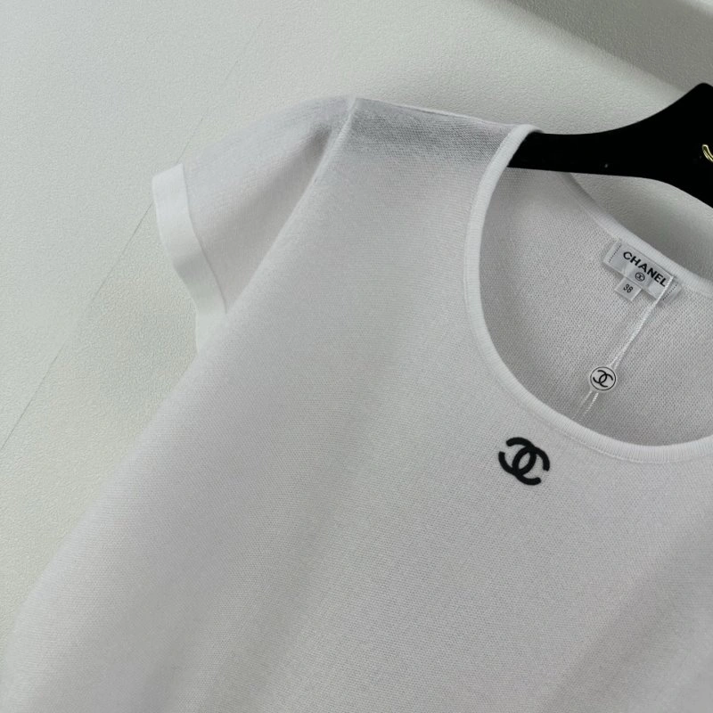 Chanel T-Shirts Durable 107869