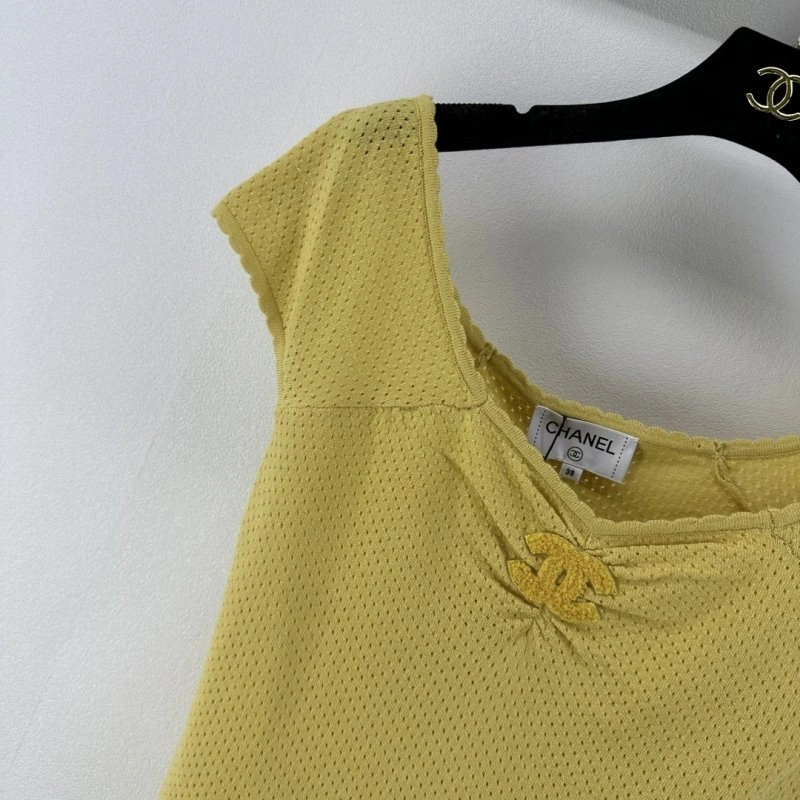 Seasonal Chanel T-Shirts 107836