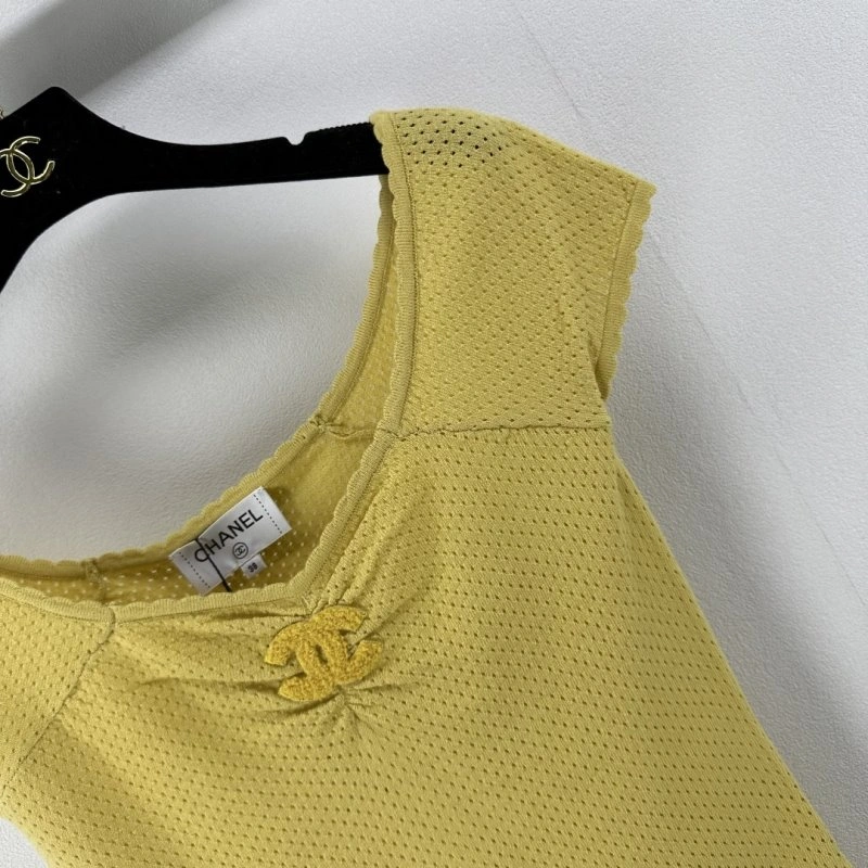 Seasonal Chanel T-Shirts 107836