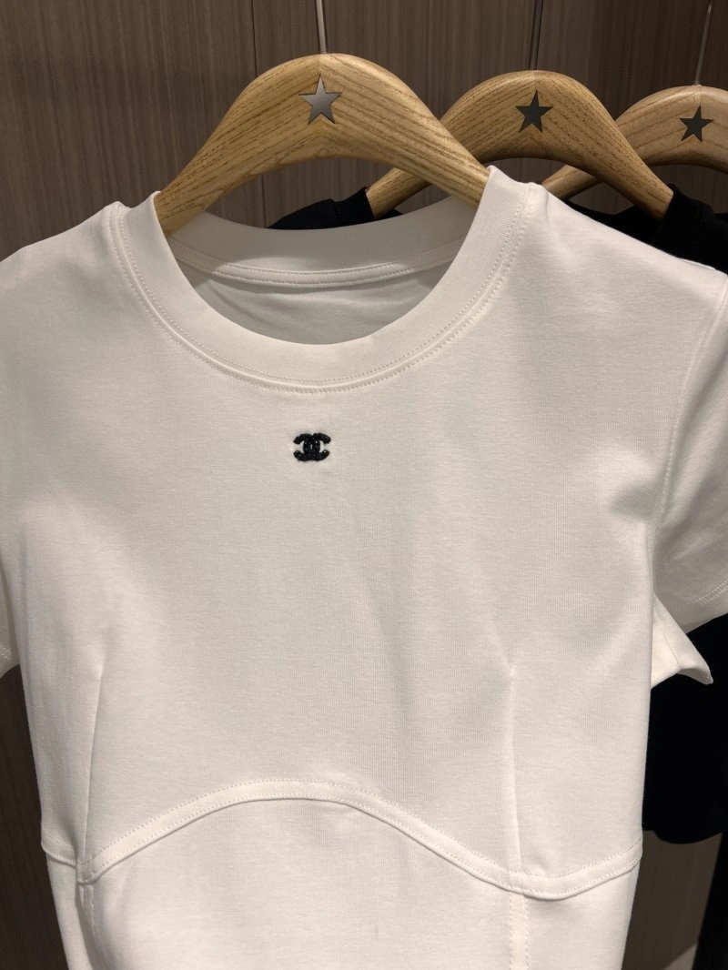 Minimalist Chanel T-Shirts 107828