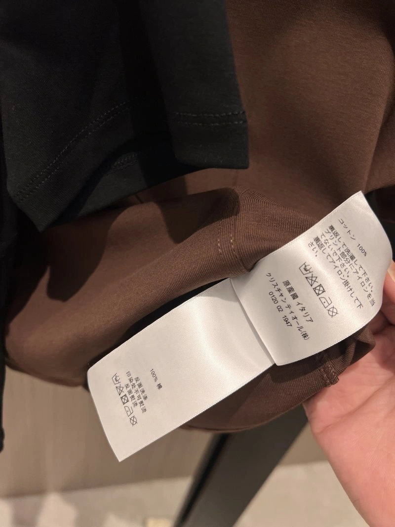 Minimalist Chanel T-Shirts 107828