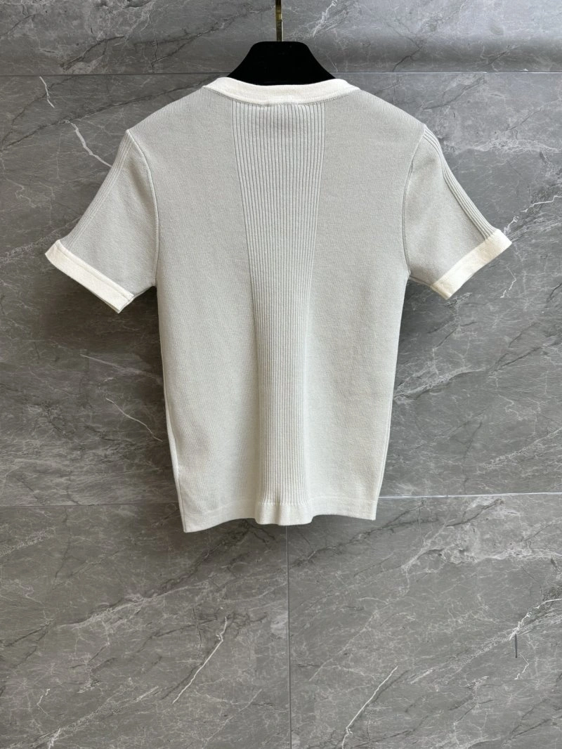 Comfortable Chanel T-Shirts 107806