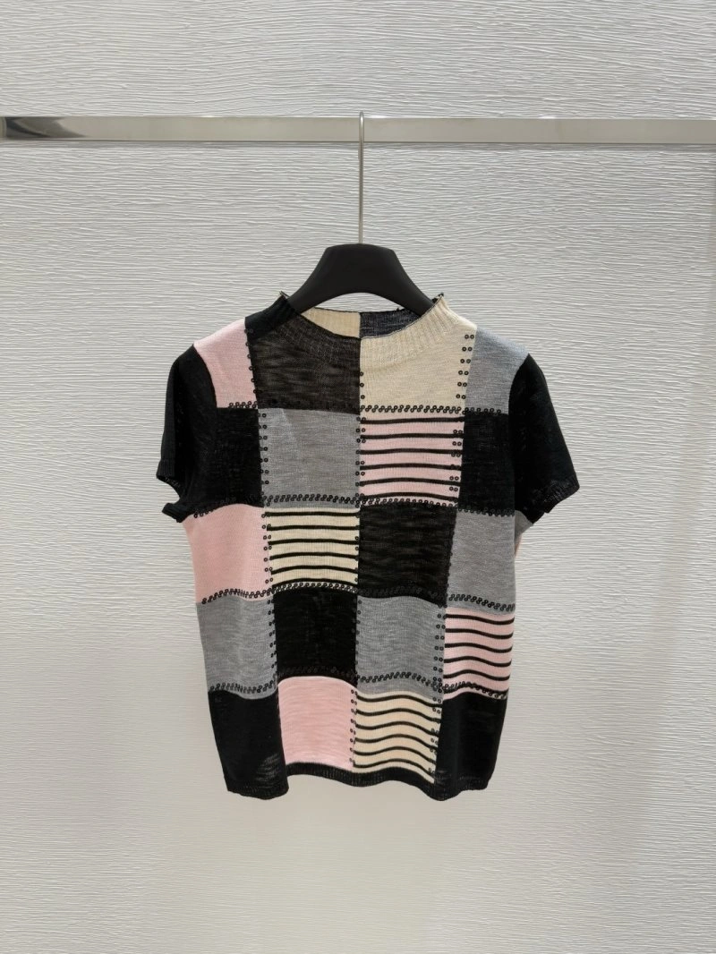 Upgraded Chanel T-Shirts 107822