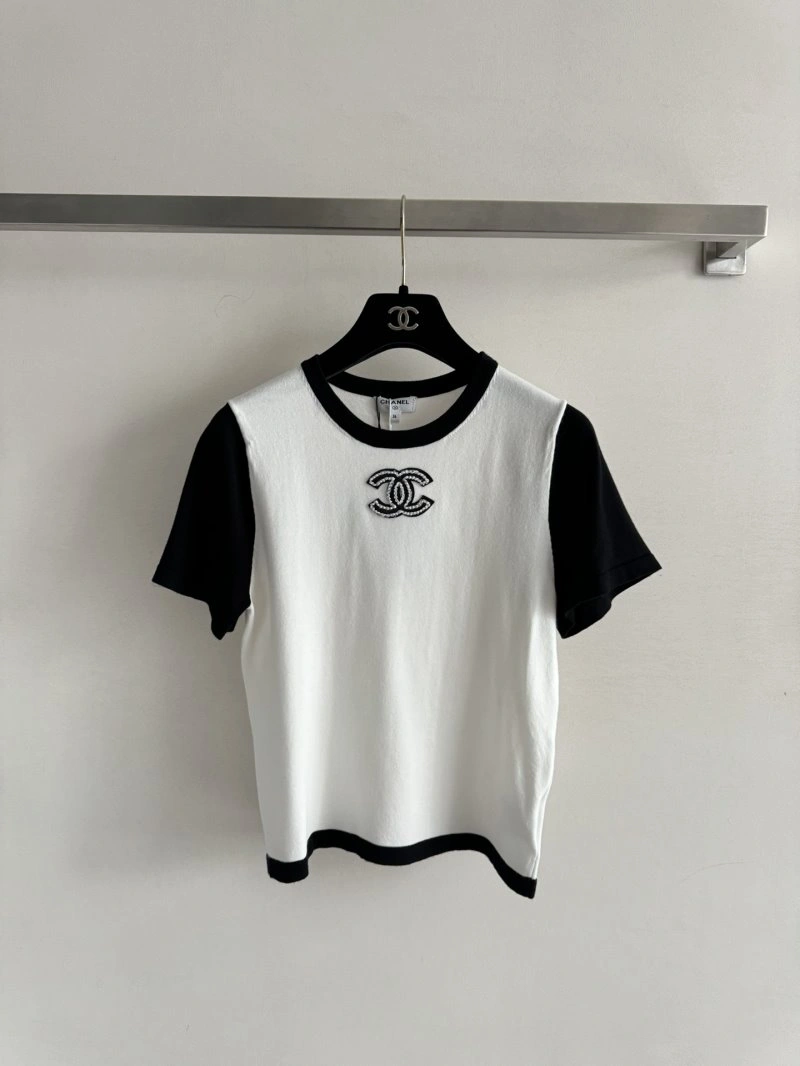 Classic Chanel T-Shirts 107802