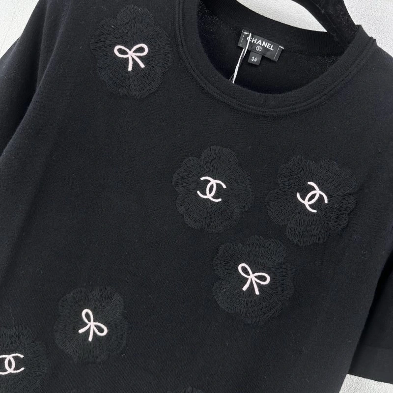 EyeCatching Chanel T-Shirts 107811