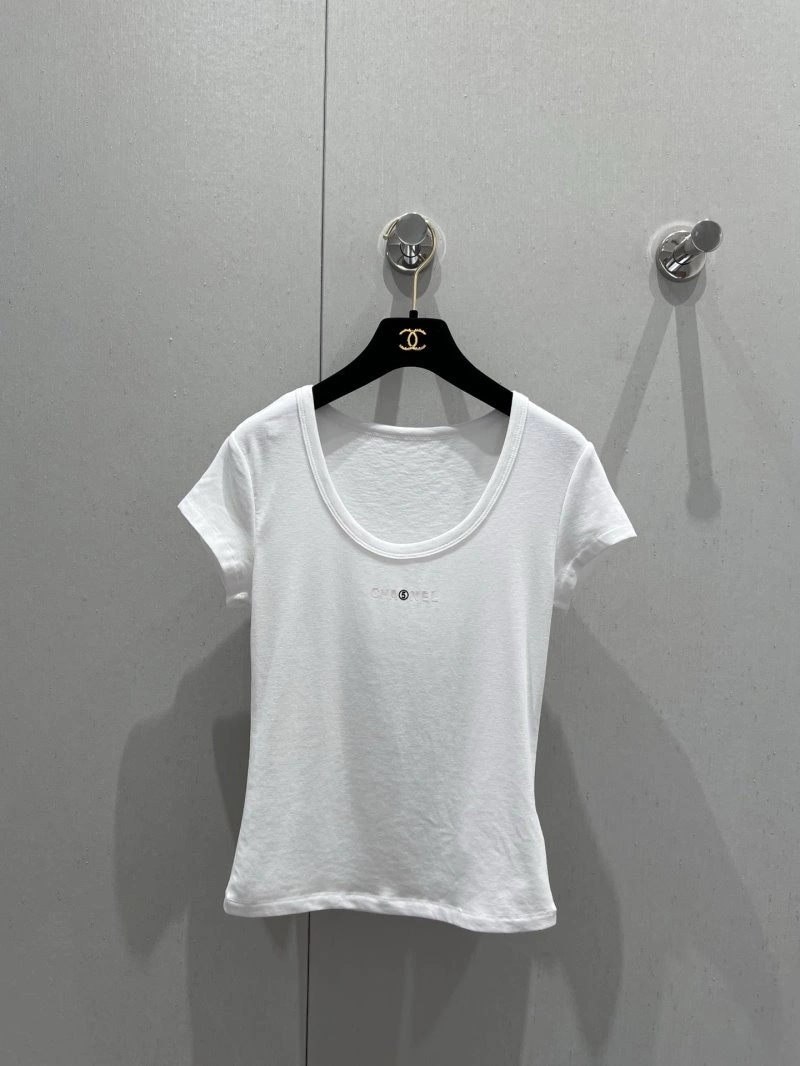 Chanel T-Shirts Snug 107808