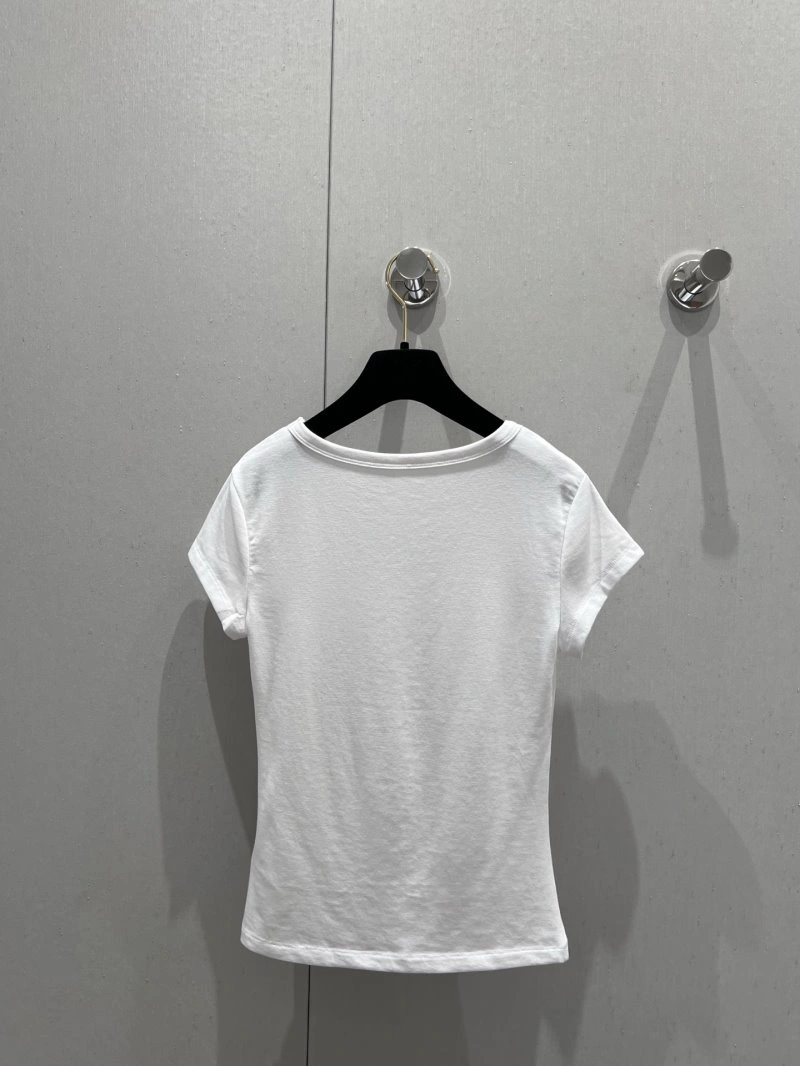 Chanel T-Shirts Snug 107808