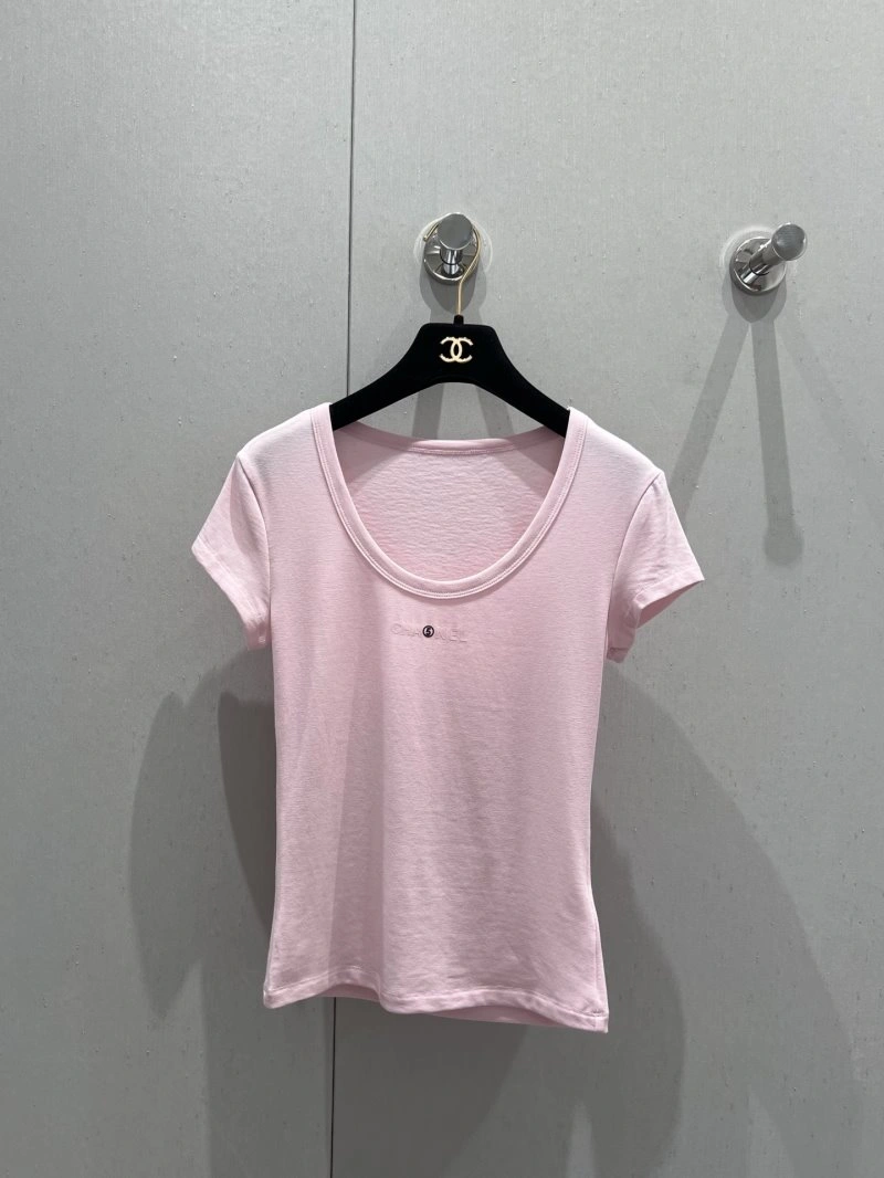 Versatile Chanel T-Shirts 107795