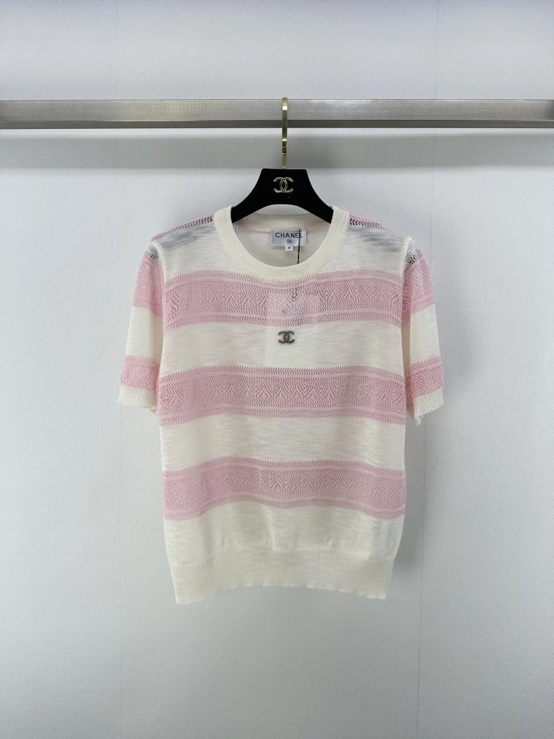 Chanel T-Shirts Versatile 107797