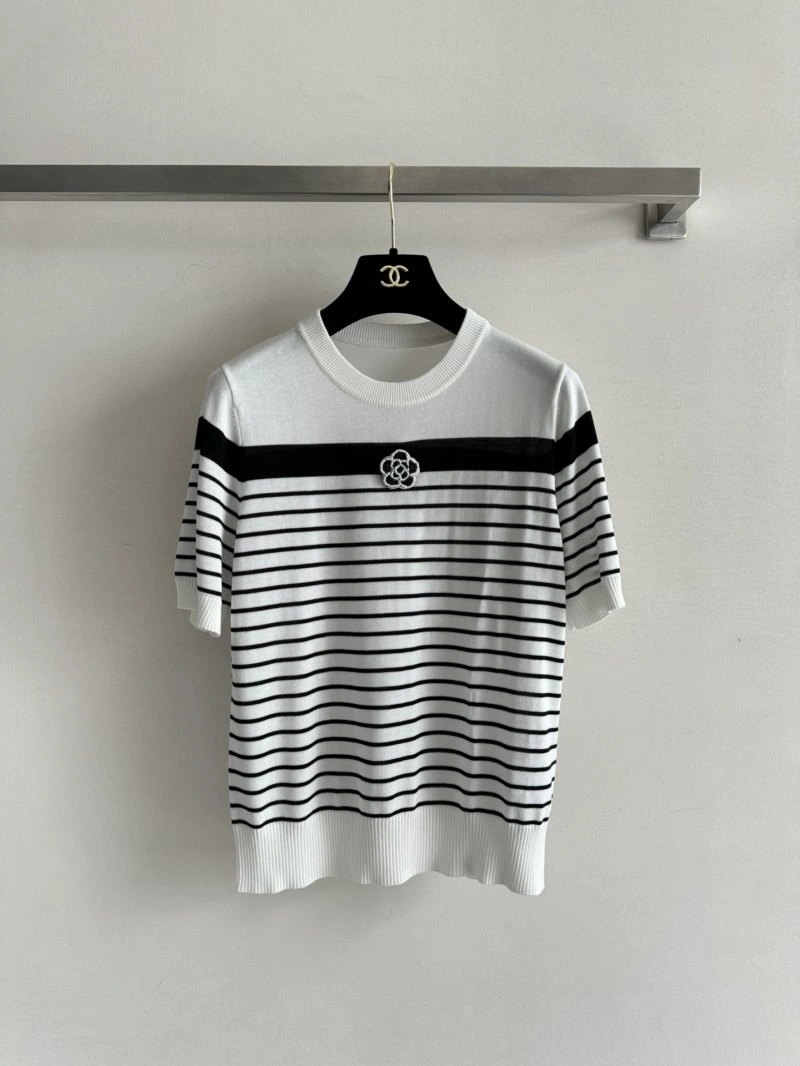 Chanel T-Shirts Effortless 107782