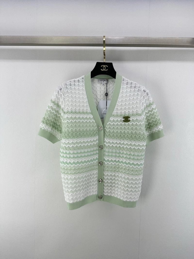 Chanel T-Shirts Durable 107770