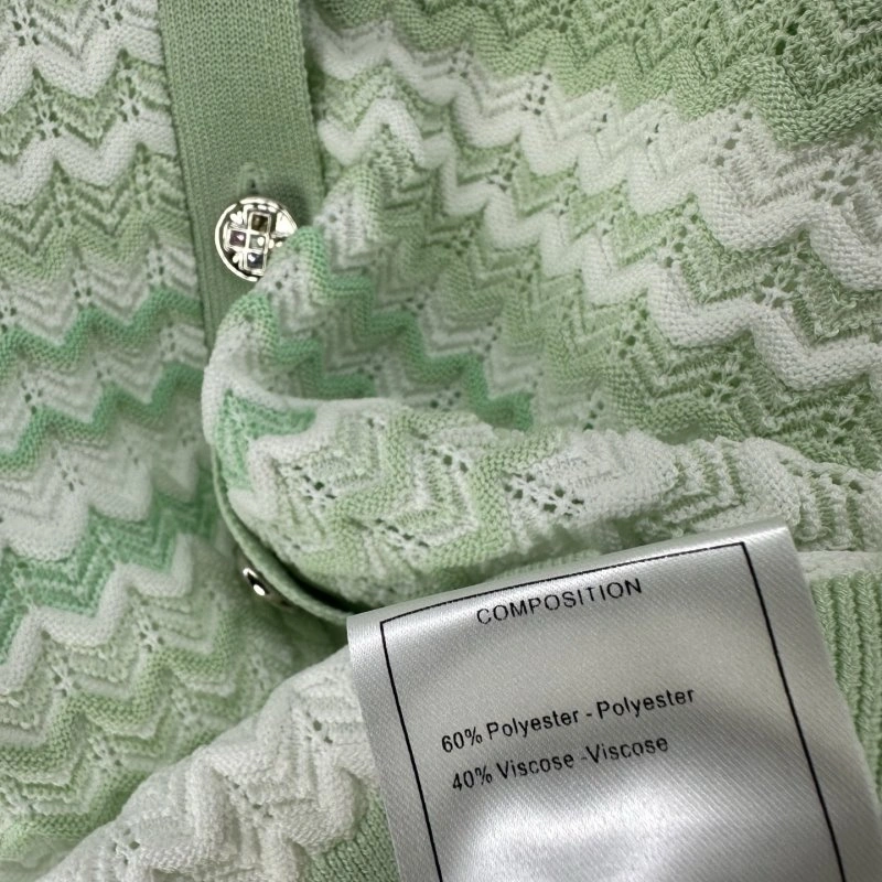 Chanel T-Shirts Durable 107770
