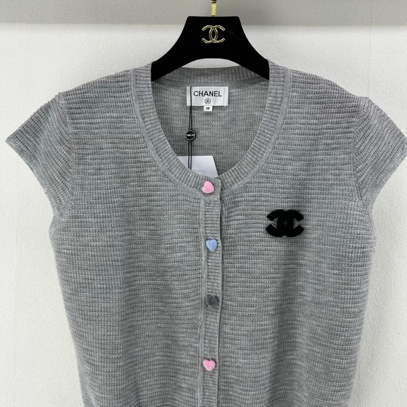 Trendsetting Chanel T-Shirts 107758