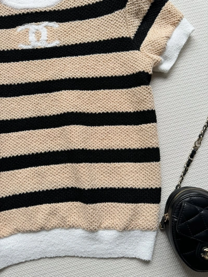 Chanel T-Shirts Elegant 107752