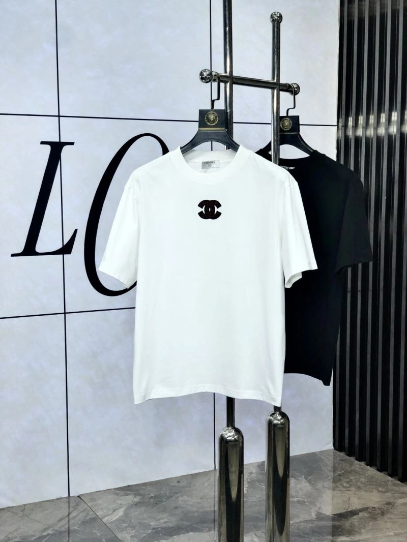 Timeless Chanel T-Shirts 111338