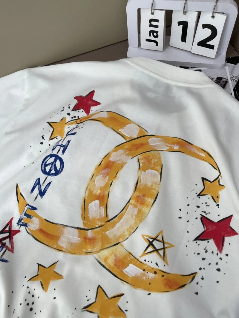 Chanel T-Shirts Sophisticated 111341