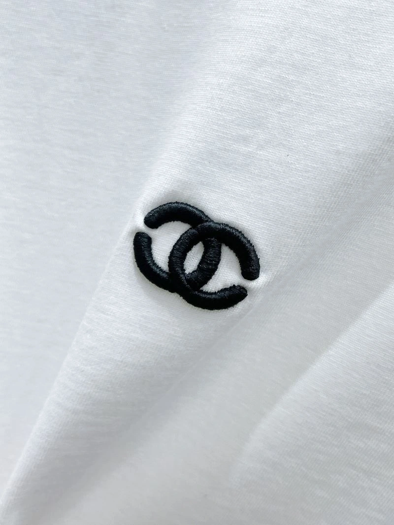 Chanel T-Shirts Timeless 111328