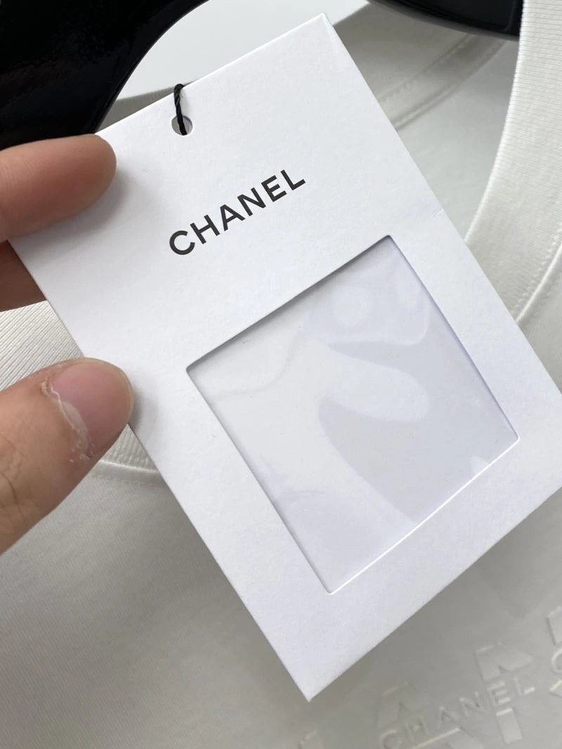 FashionForward Chanel T-Shirts 111323
