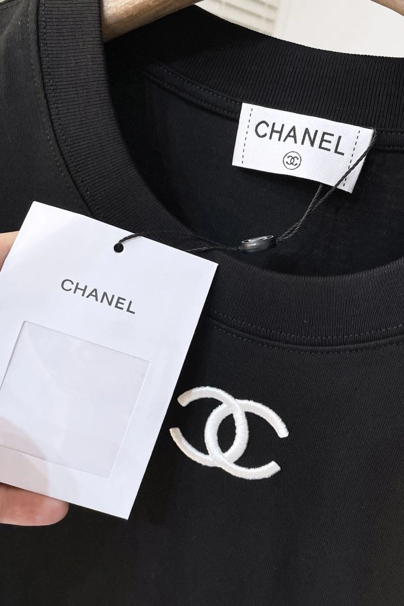 Chanel T-Shirts Snug 111320