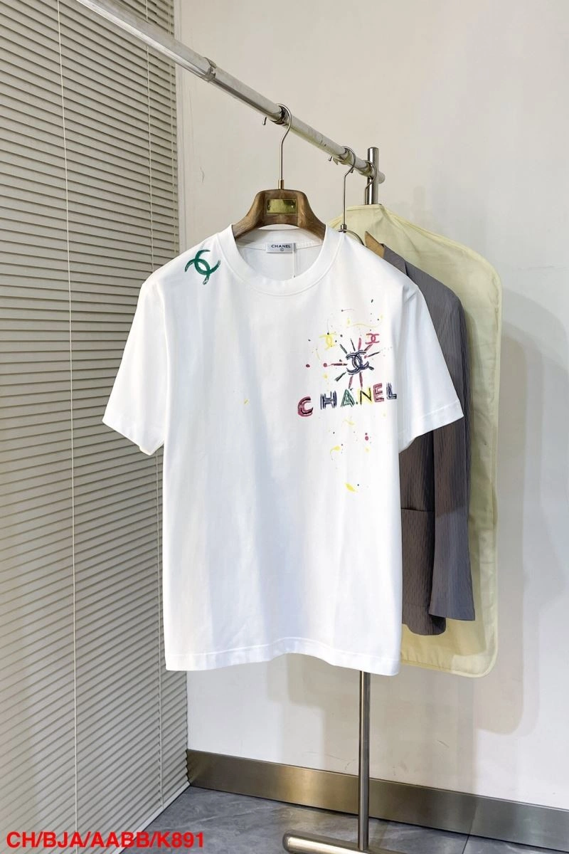 Classic Chanel T-Shirts 111319