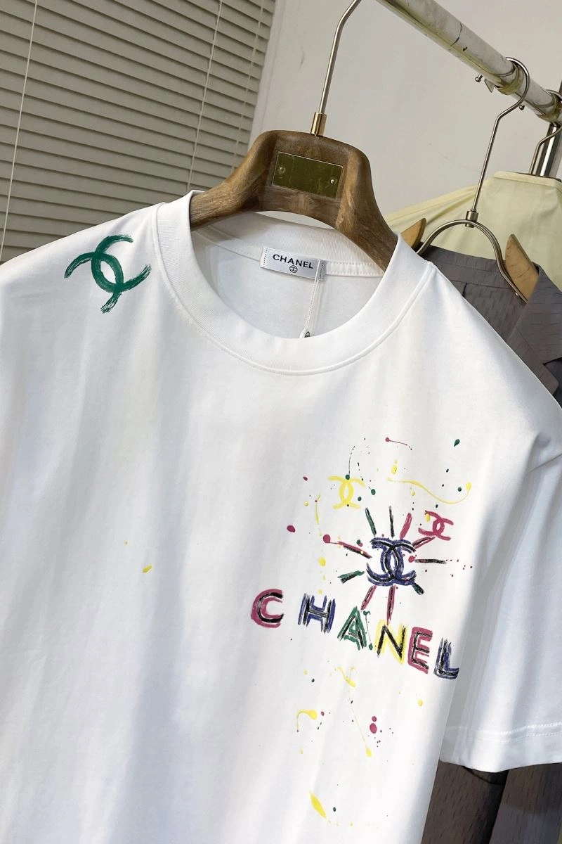Classic Chanel T-Shirts 111319