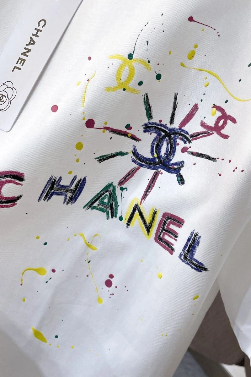 Classic Chanel T-Shirts 111319