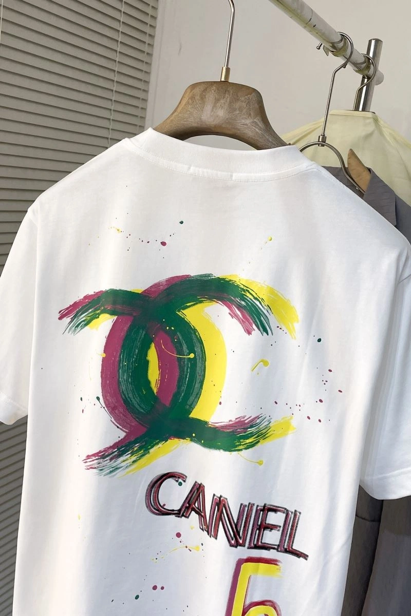 Classic Chanel T-Shirts 111319