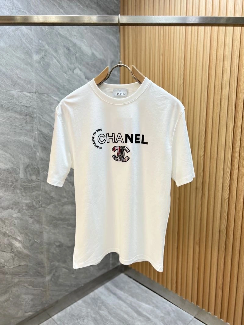 Chanel T-Shirts Versatile 111294