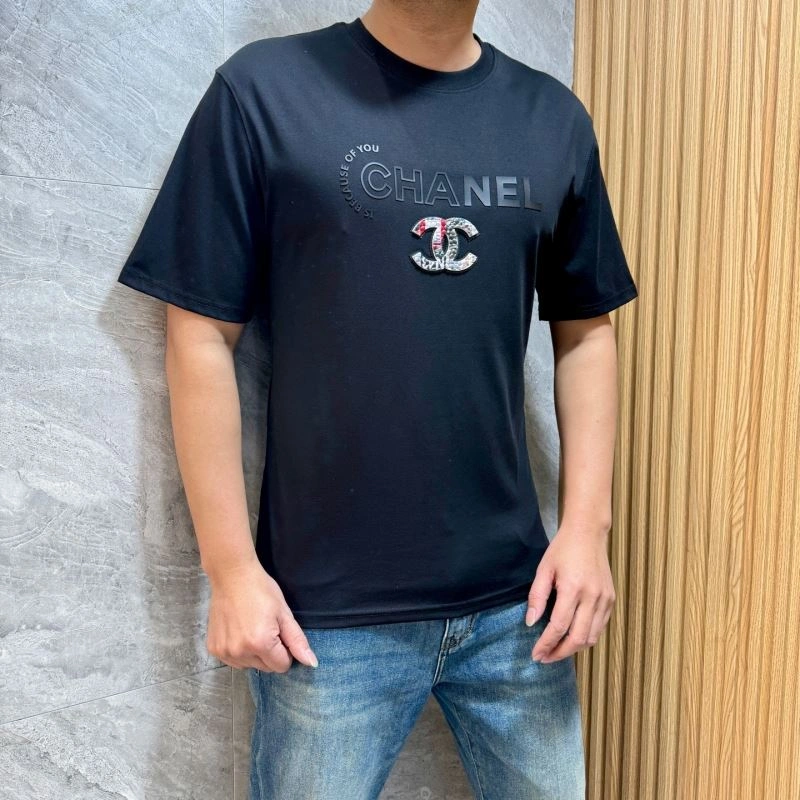 Chanel T-Shirts UrbanChic 111297