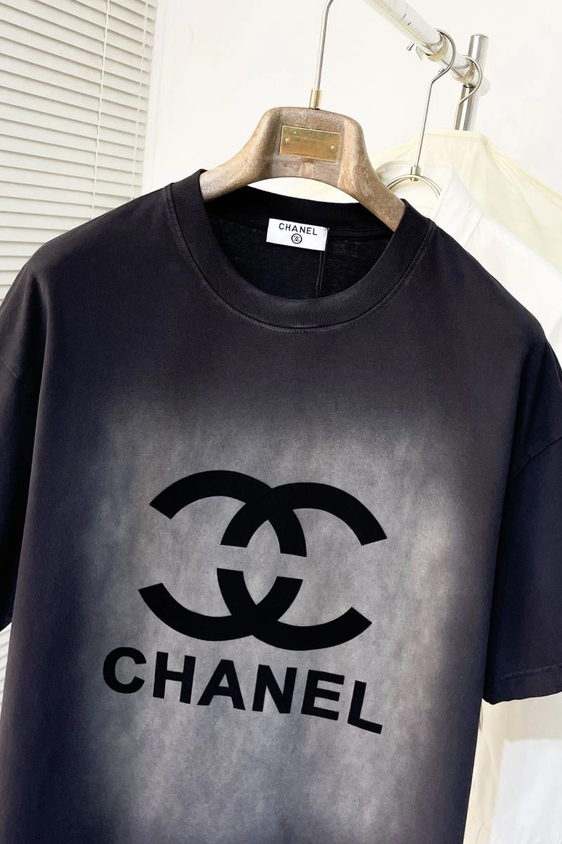 Sophisticated Chanel T-Shirts 111299