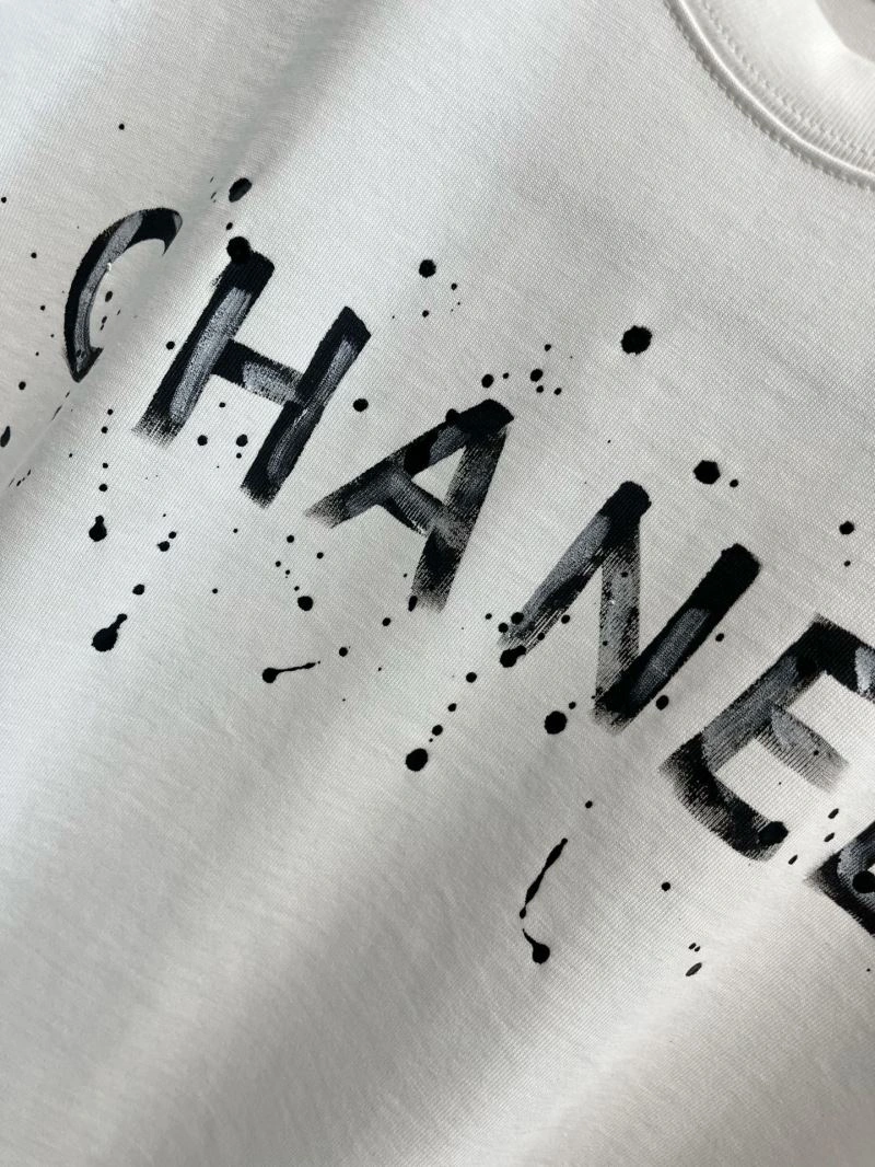 Tailored Chanel T-Shirts 111312