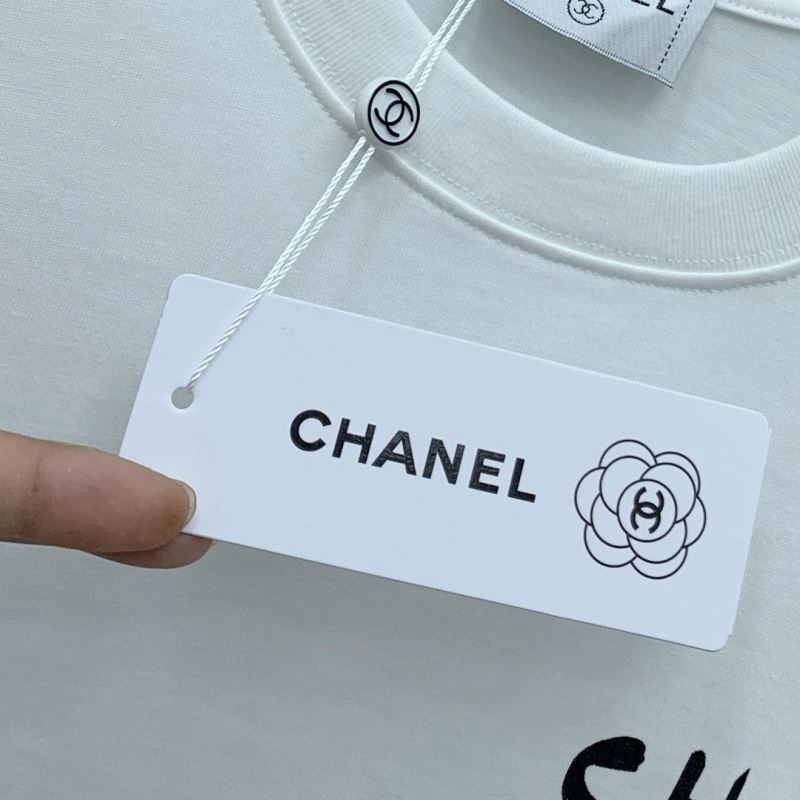 Chanel T-Shirts Versatile 111317