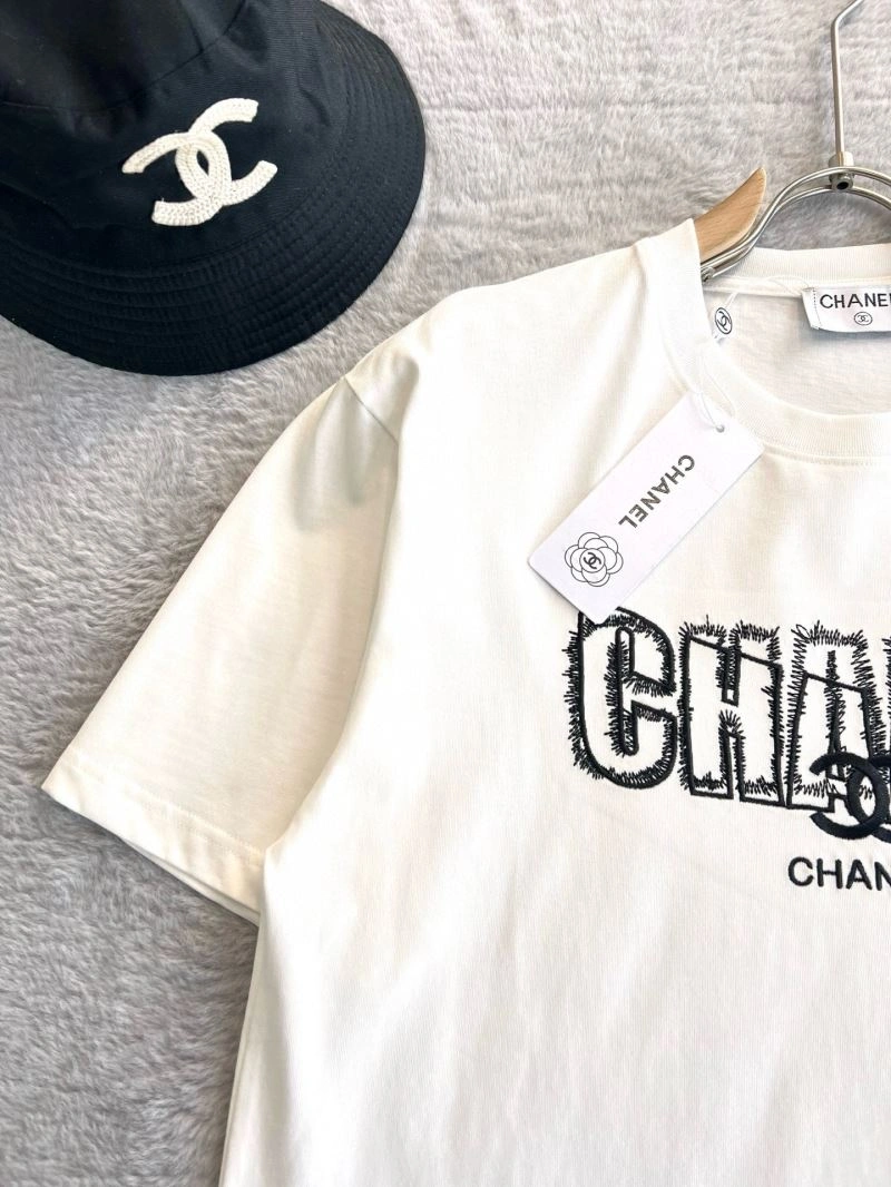 Chanel T-Shirts Timeless 111290