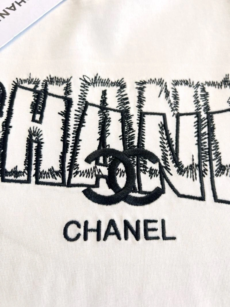 Chanel T-Shirts Timeless 111290