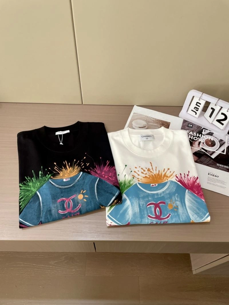 Compact Chanel T-Shirts 111289