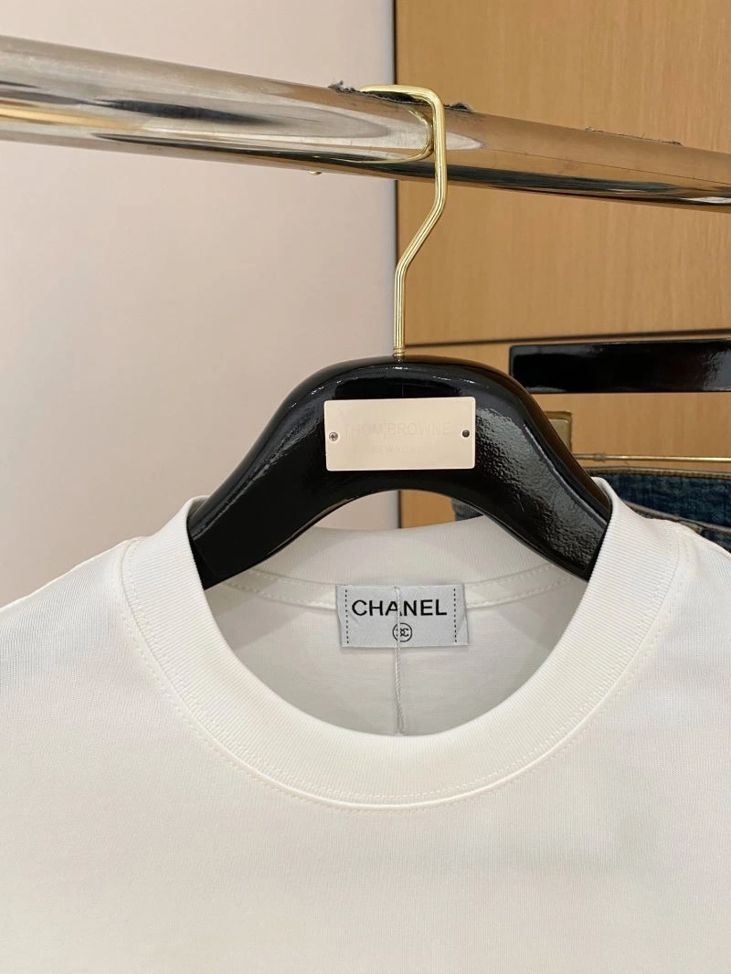 Chanel T-Shirts Minimalist 111283