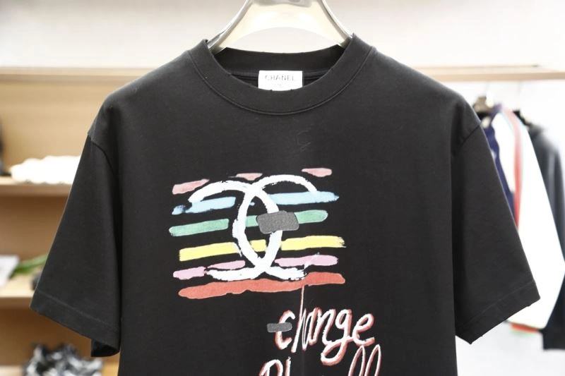 Tailored Chanel T-Shirts 111270