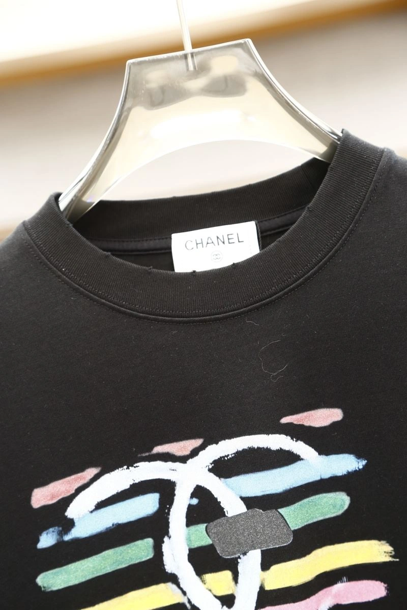 Tailored Chanel T-Shirts 111270