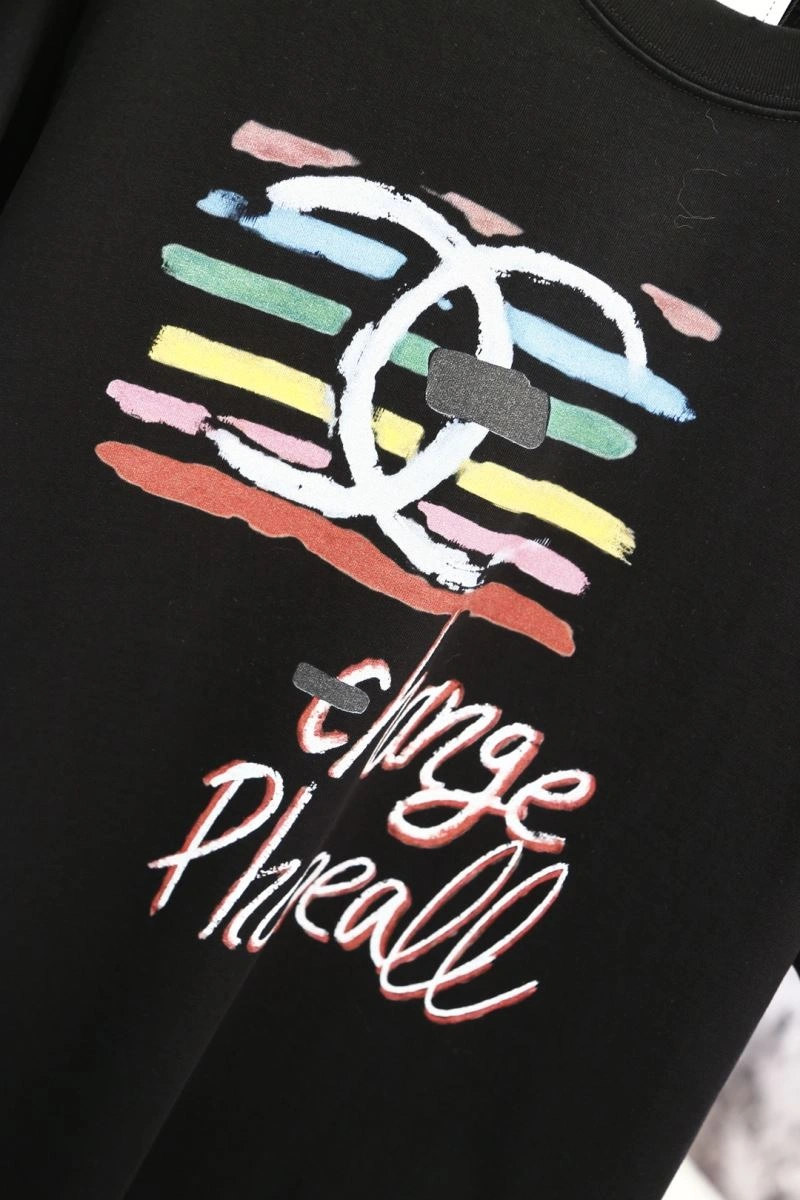 Tailored Chanel T-Shirts 111270