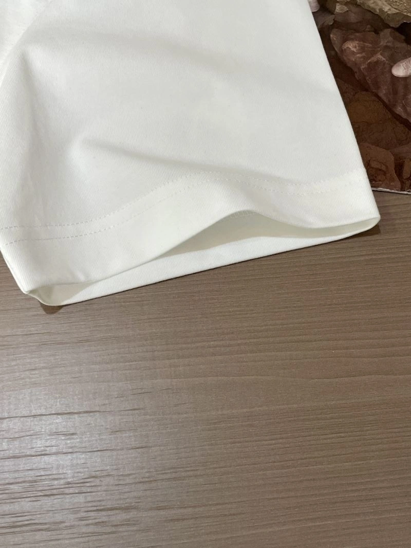Comfortable Chanel T-Shirts 111231