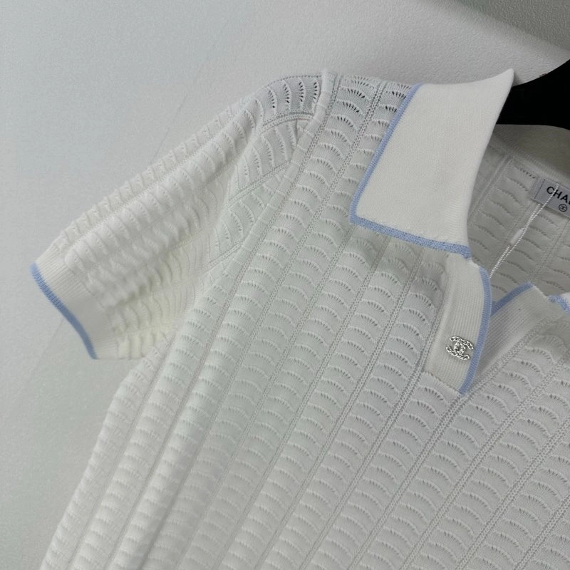Chanel T-Shirts Neat 109718