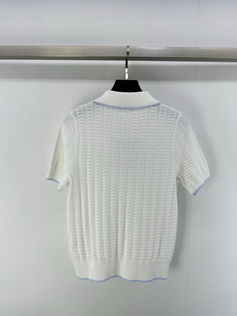 Chanel T-Shirts Neat 109718