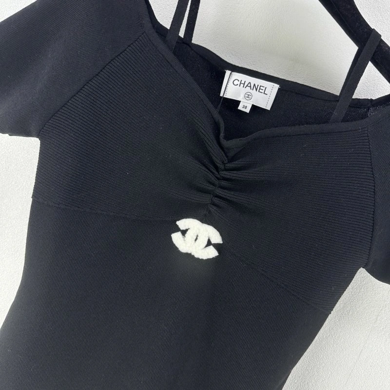 Efficient Chanel T-Shirts 109704