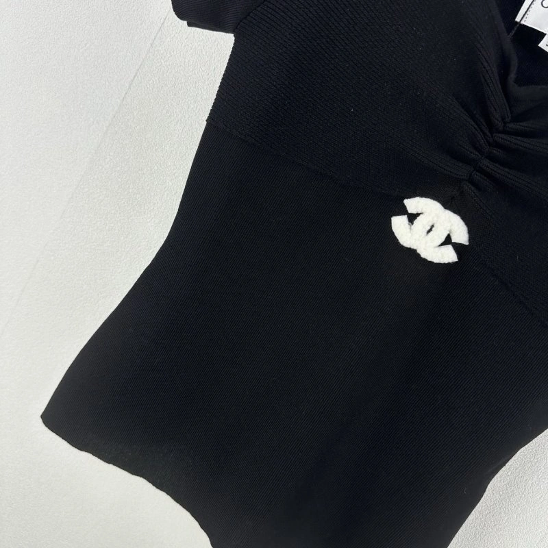Efficient Chanel T-Shirts 109704