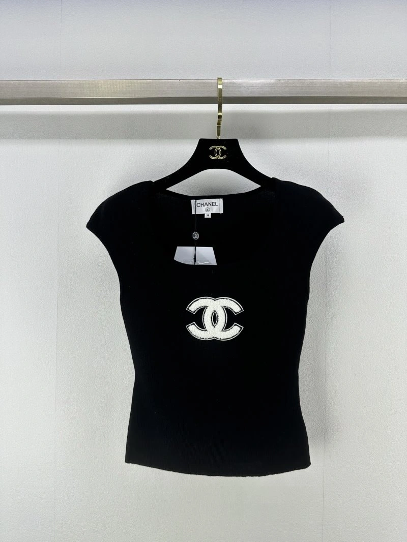 Chanel T-Shirts Resilient 109708