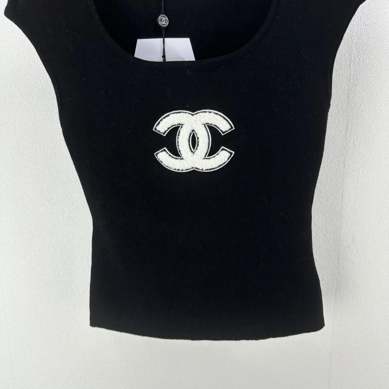 Chanel T-Shirts Resilient 109708